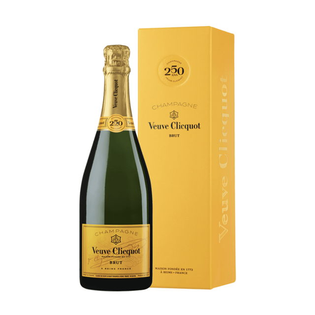 Veuve Clicquot Brut Champagne Gift Box 750ml